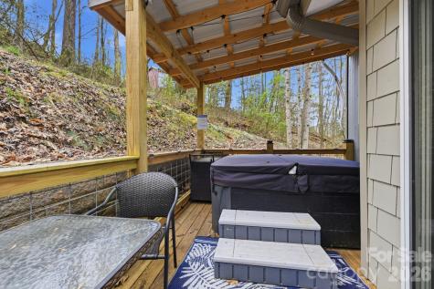 26/30 Yodelers Hollow Bryson City NC 28713
