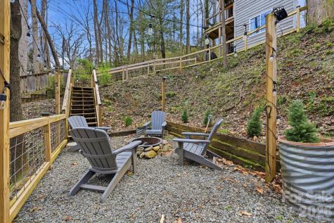 26/30 Yodelers Hollow Bryson City NC 28713