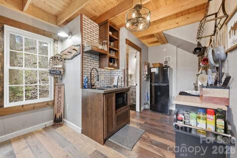 26/30 Yodelers Hollow Bryson City NC 28713