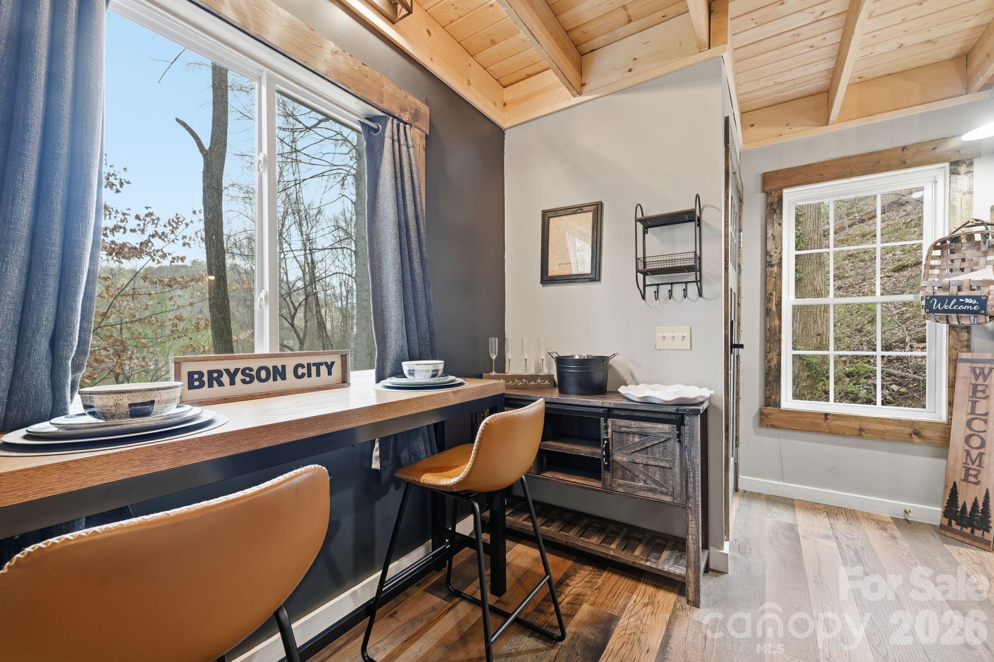 26/30 Yodelers Hollow Bryson City NC 28713