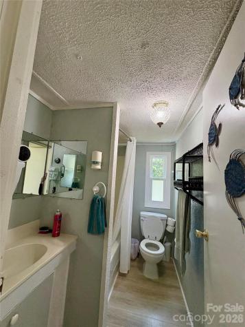 5022 Wrenn Drive Denver NC 28037