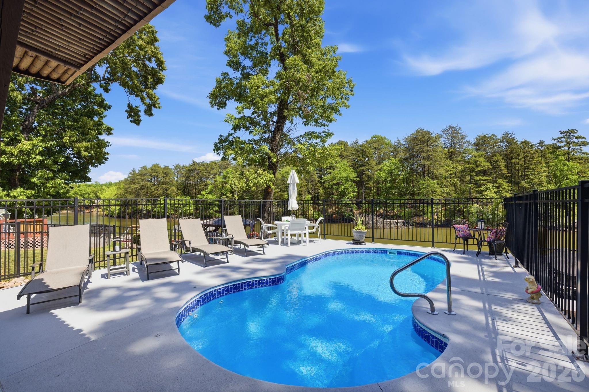 819 Hickory Point Drive Lexington NC 27292