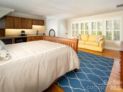 75 Chauncey Circle Asheville NC 28803