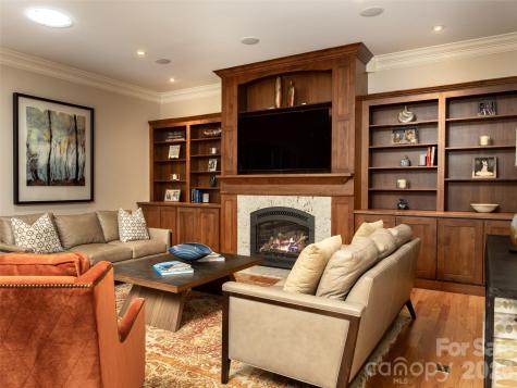 75 Chauncey Circle Asheville NC 28803