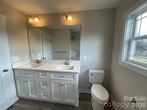 163 W Pine Street Norwood NC 28128
