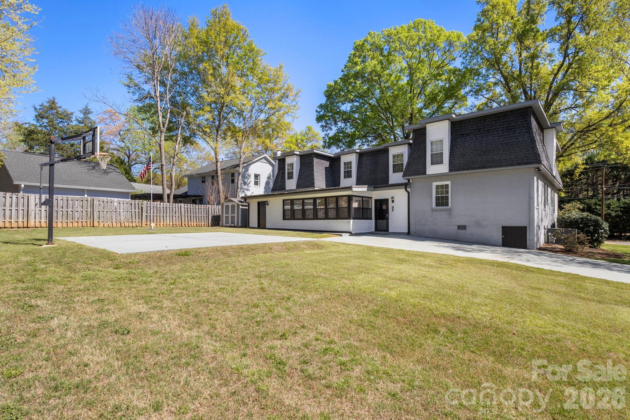 6116 Old Providence Road Charlotte NC 28226