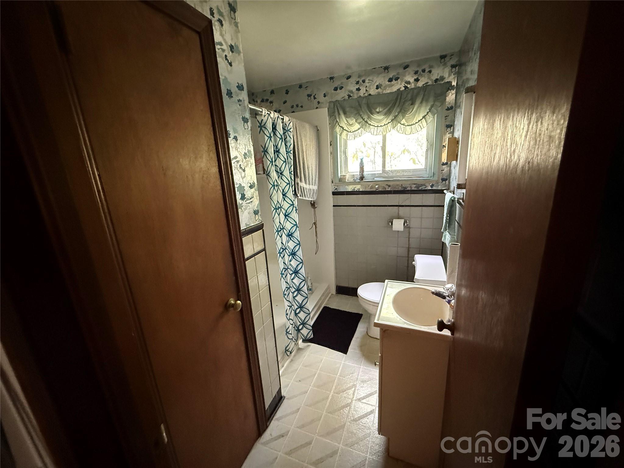 207 Ewbank Road Etowah NC 28729