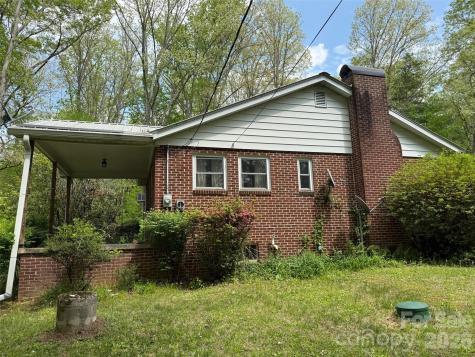 207 Ewbank Road Etowah NC 28729