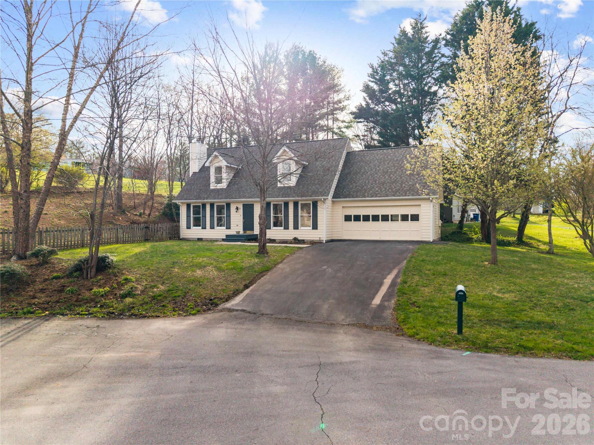 10 Orchard Place Weaverville NC 28787
