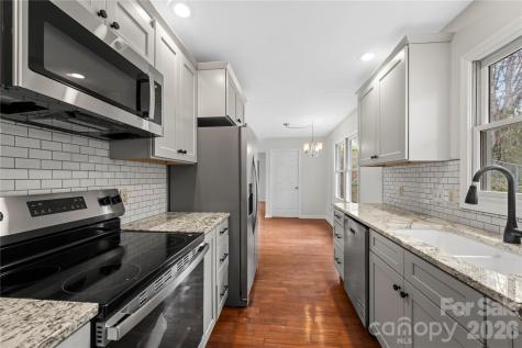 10 Orchard Place Weaverville NC 28787