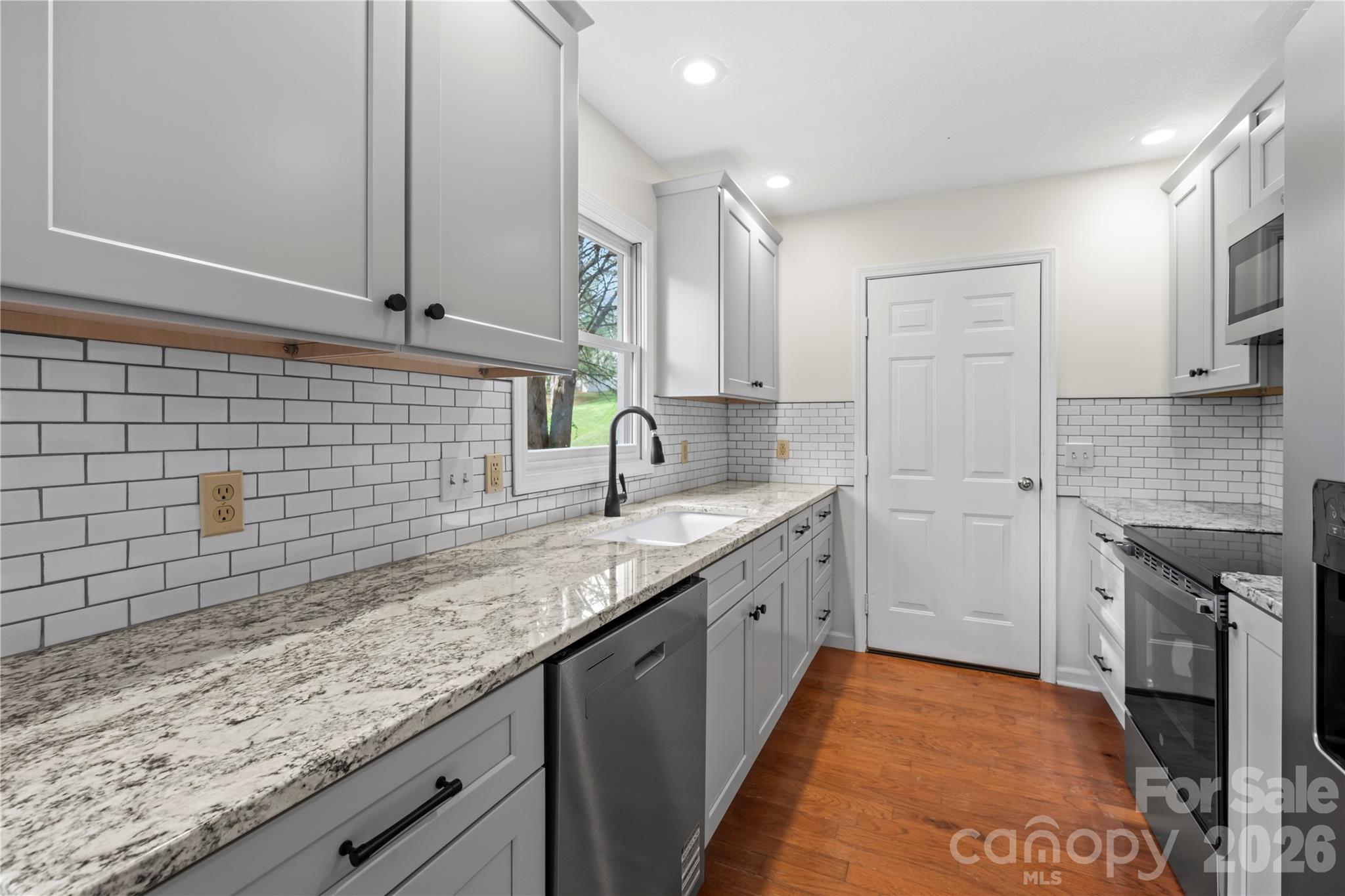 10 Orchard Place Weaverville NC 28787