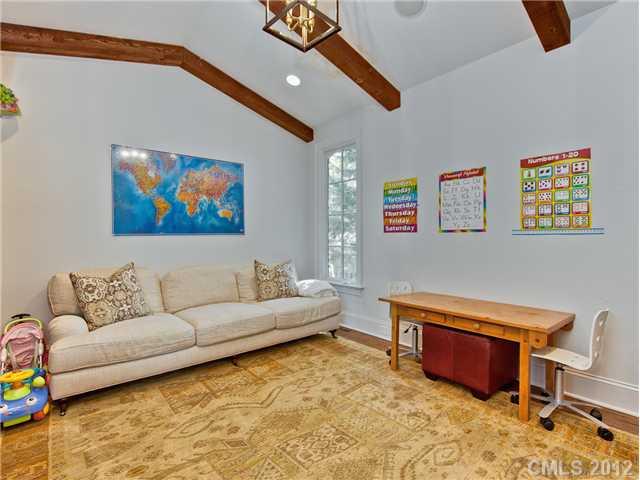 138 Altondale Avenue Charlotte NC 28207