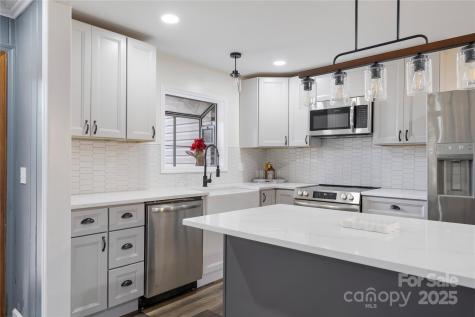 203 Ewing Drive Belmont NC 28012