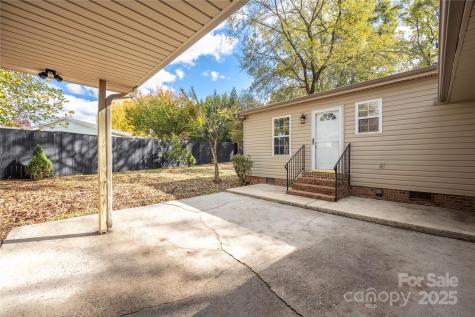 203 Ewing Drive Belmont NC 28012