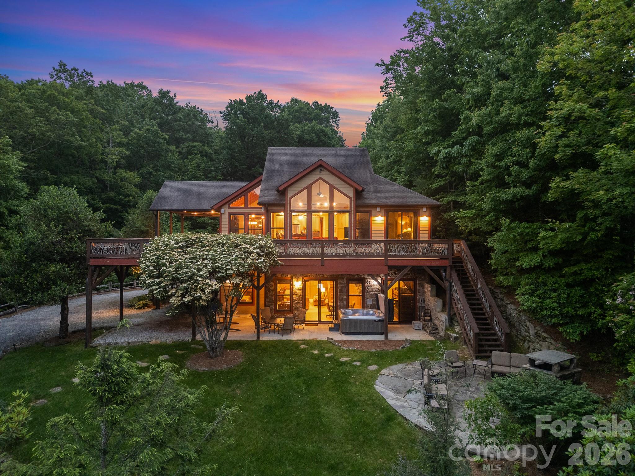 300 Falls View Drive Lake Toxaway NC 28774