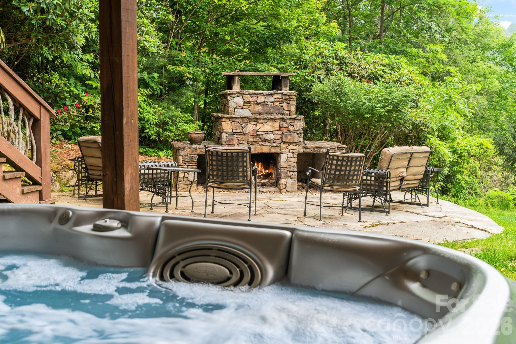 300 Falls View Drive Lake Toxaway NC 28774