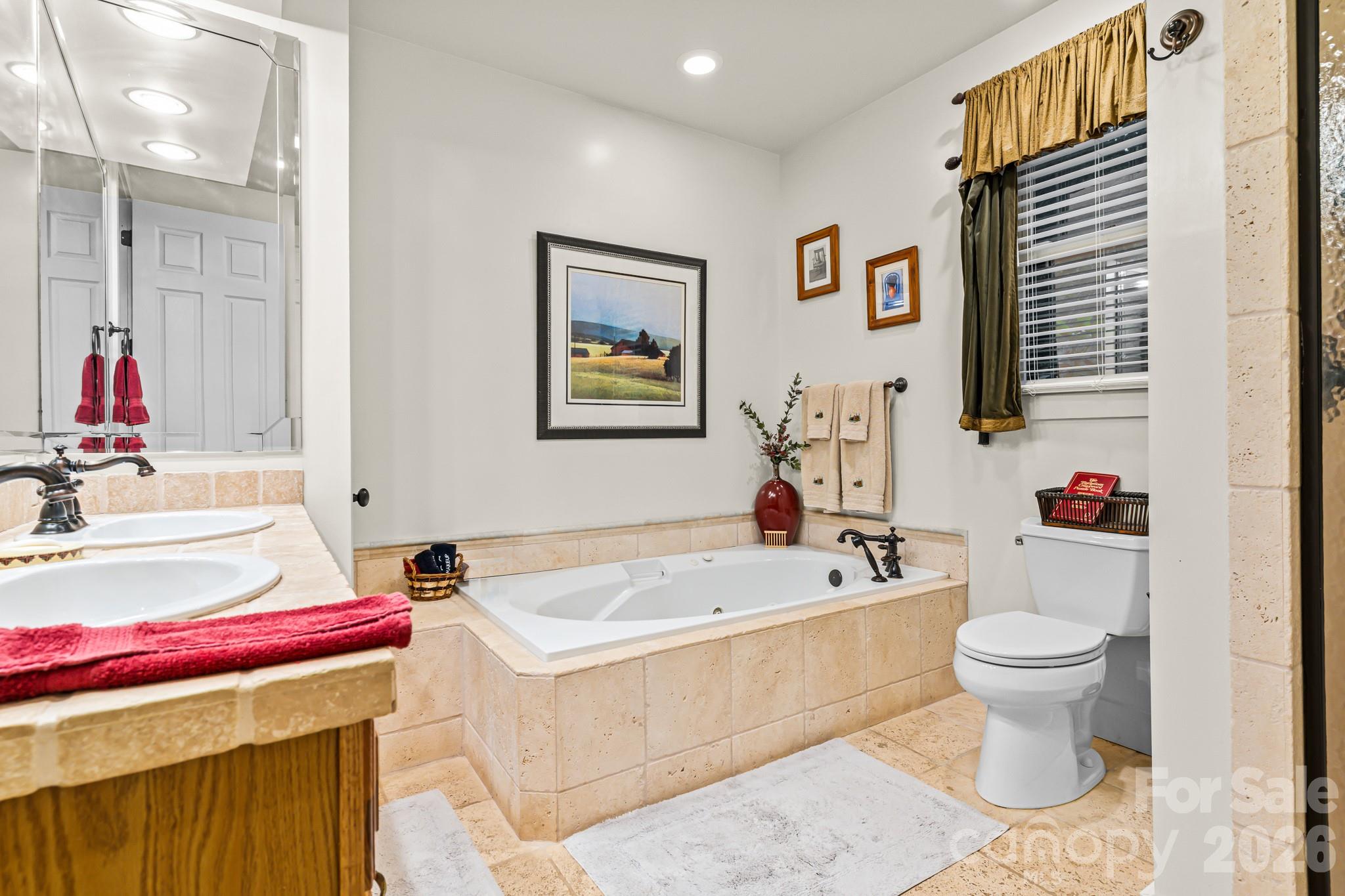 300 Falls View Drive Lake Toxaway NC 28774