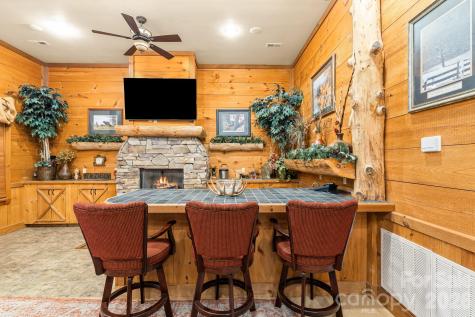 300 Falls View Drive Lake Toxaway NC 28774