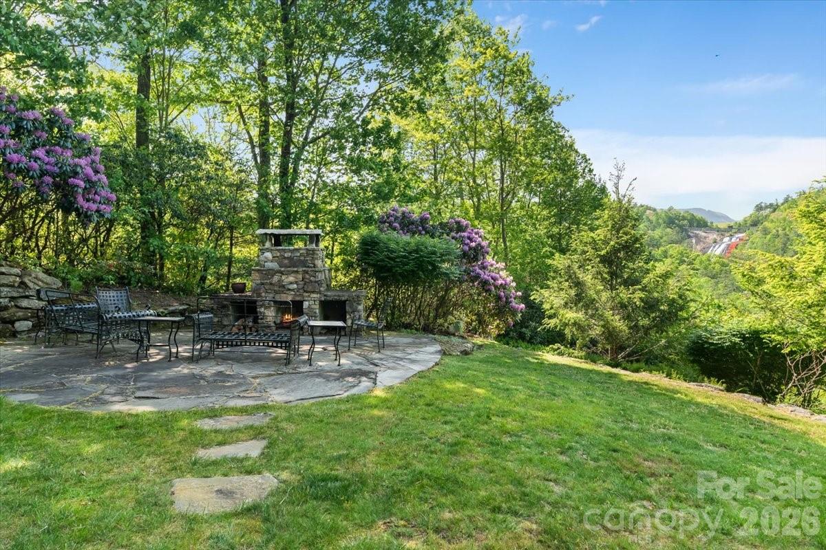 300 Falls View Drive Lake Toxaway NC 28774