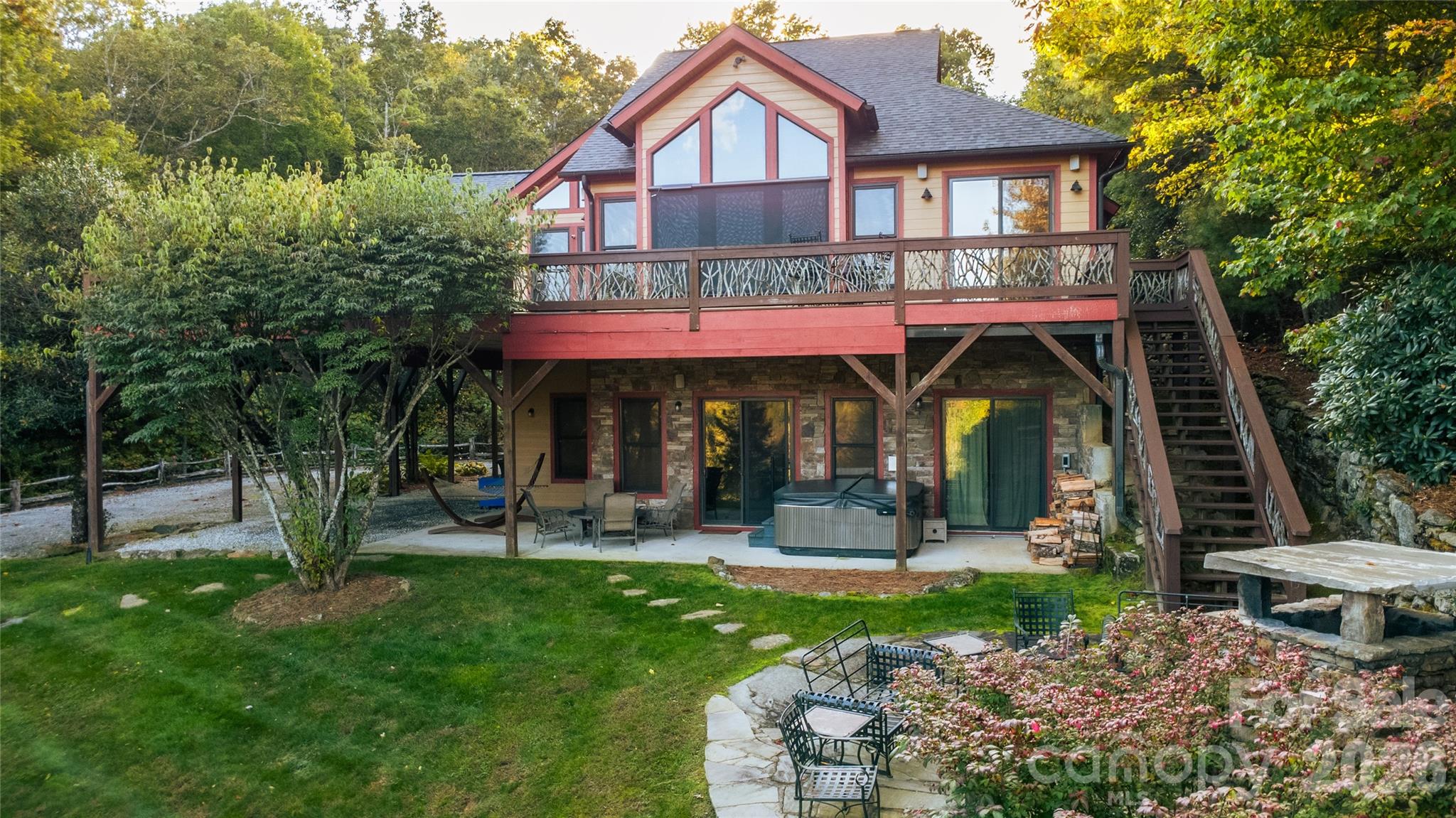 300 Falls View Drive Lake Toxaway NC 28774