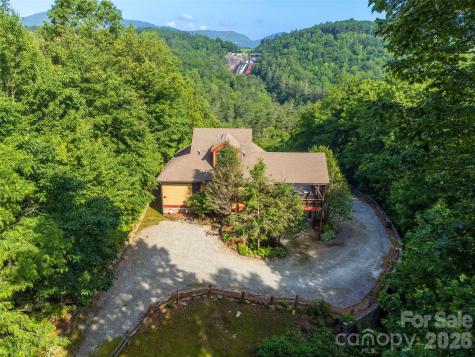 300 Falls View Drive Lake Toxaway NC 28774