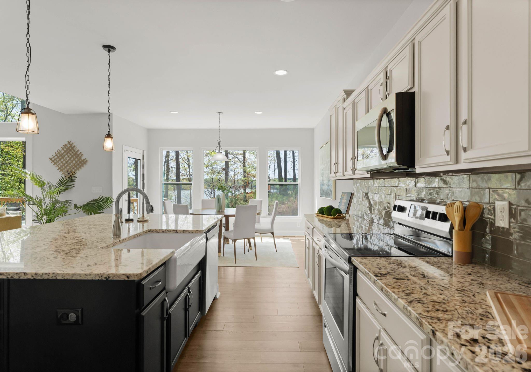 13701 Petworth Court Charlotte NC 28278