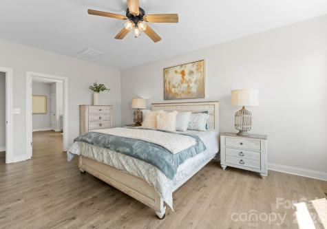 13701 Petworth Court Charlotte NC 28278