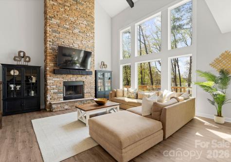 13701 Petworth Court Charlotte NC 28278