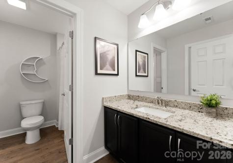 13701 Petworth Court Charlotte NC 28278