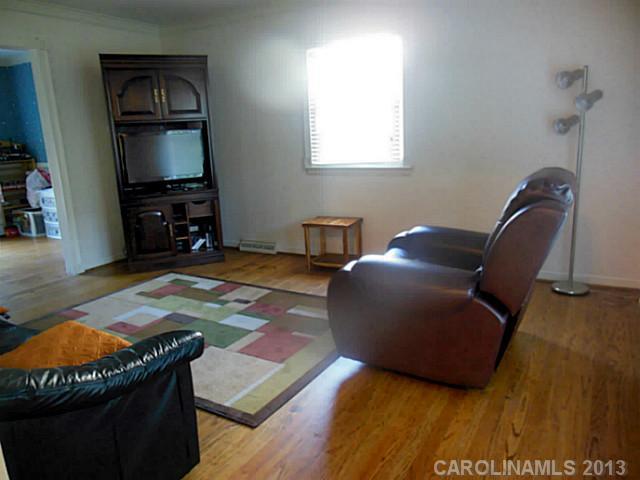 5900 Charing Place Charlotte NC 28211