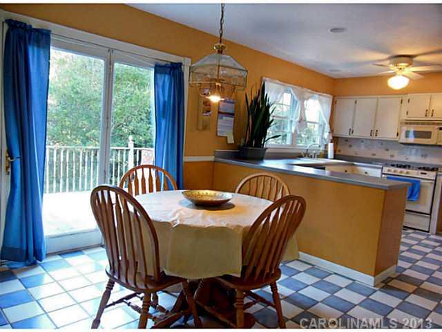 5900 Charing Place Charlotte NC 28211