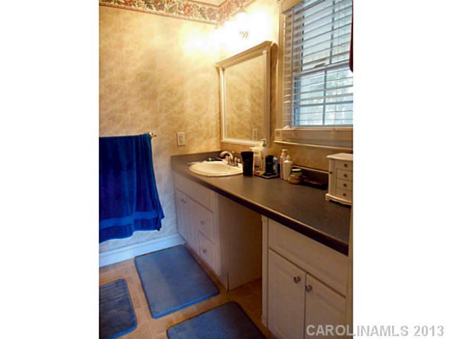 5900 Charing Place Charlotte NC 28211