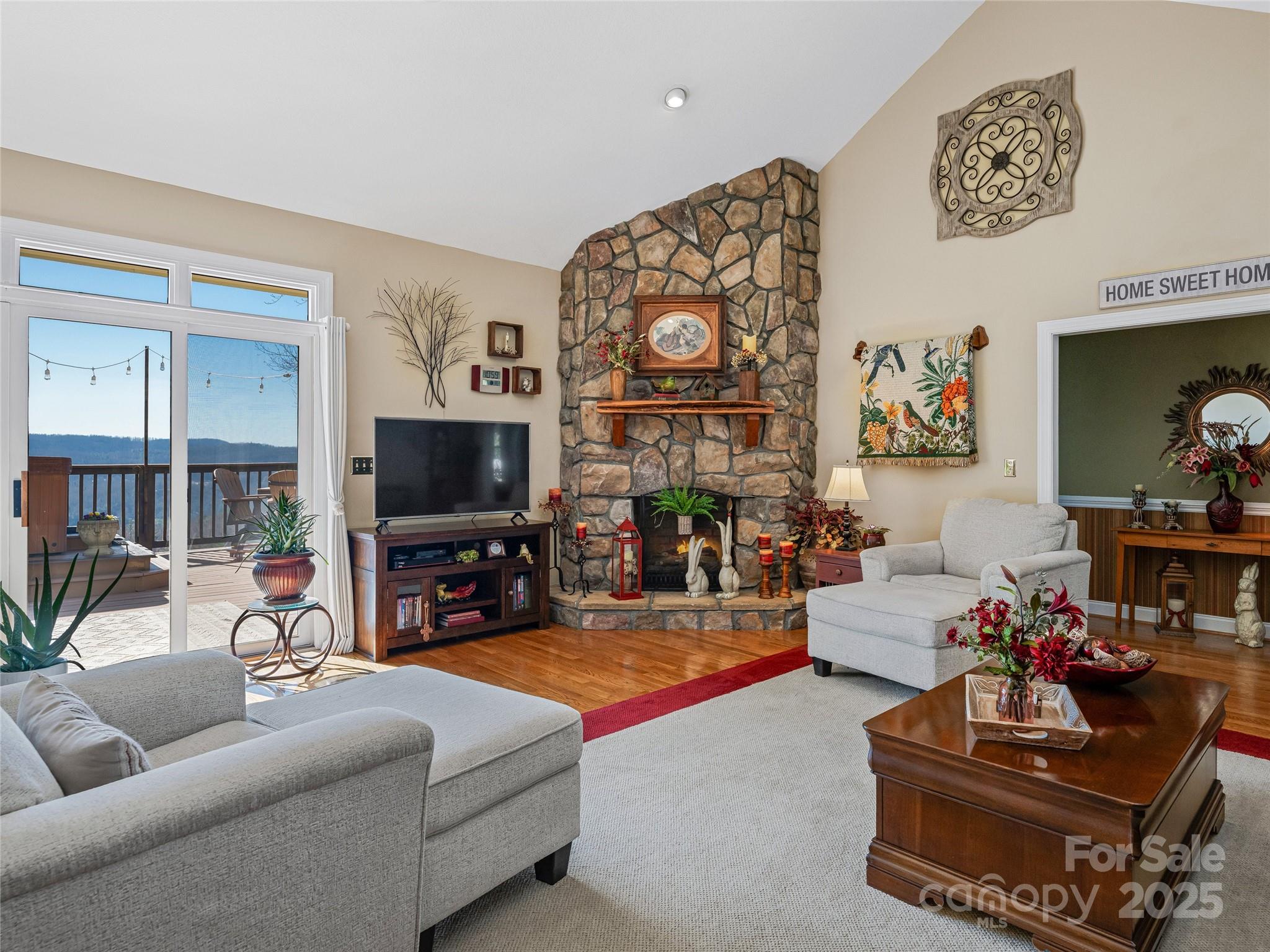 288 Hawks Point Drive Zirconia NC 28790