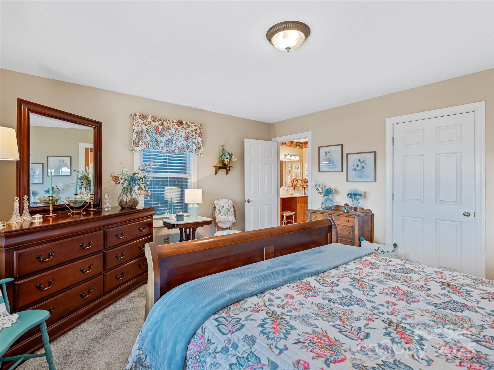 288 Hawks Point Drive Zirconia NC 28790