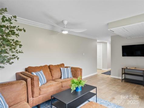 11 Oakley Dogwood Drive Asheville NC 28803