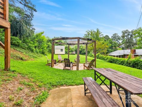 11 Oakley Dogwood Drive Asheville NC 28803