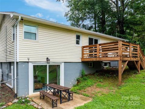 11 Oakley Dogwood Drive Asheville NC 28803