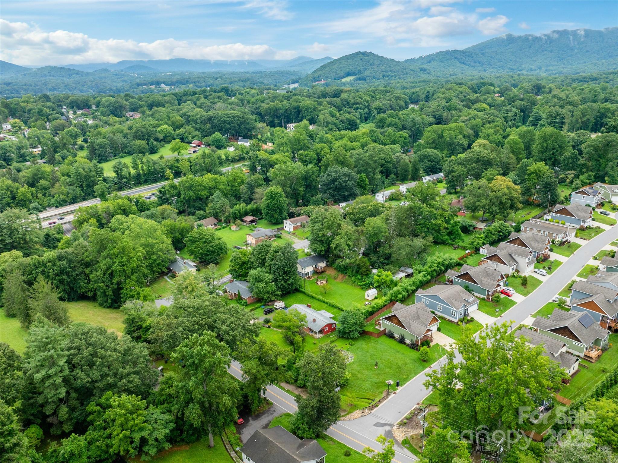 11 Oakley Dogwood Drive Asheville NC 28803