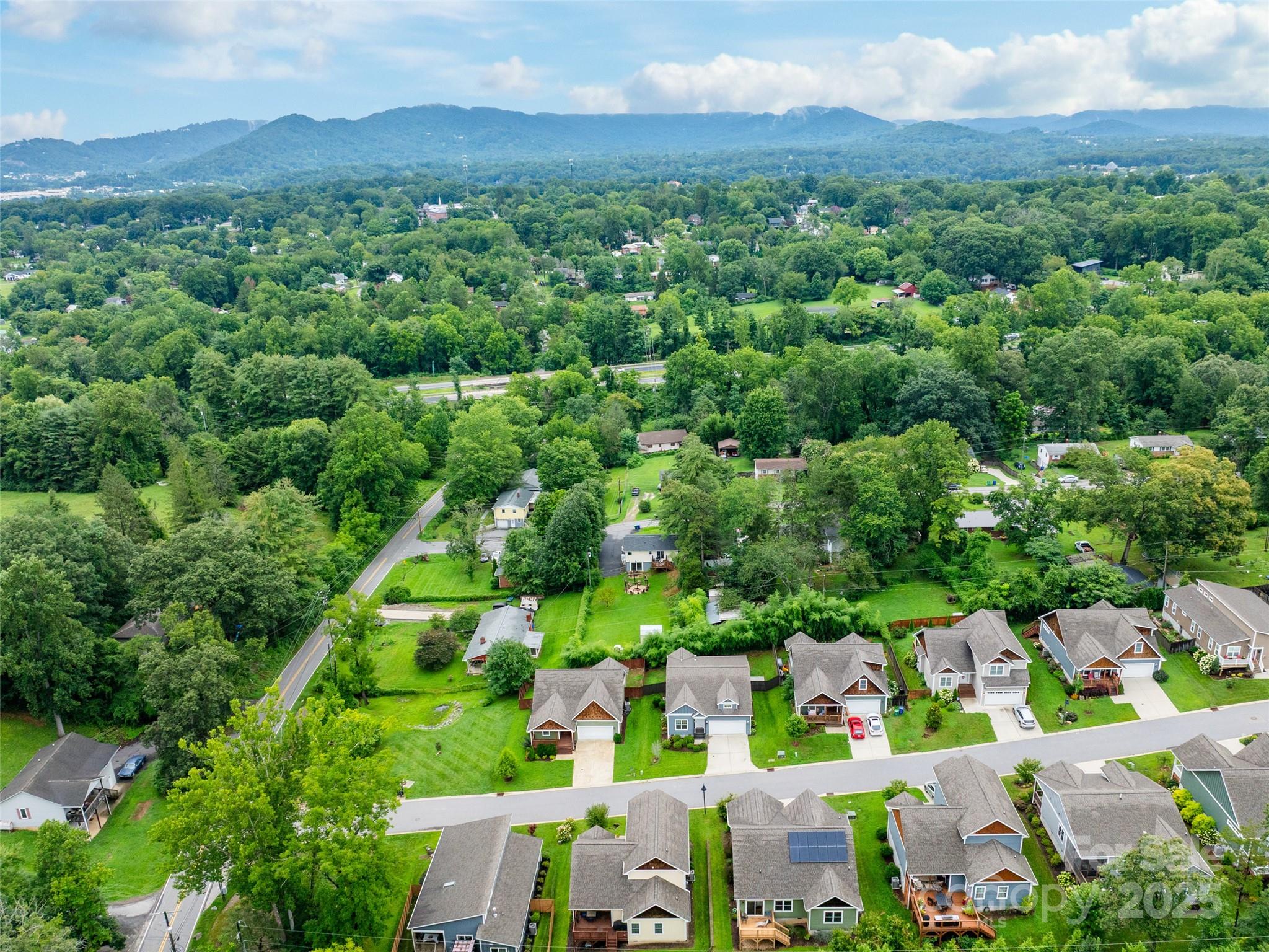 11 Oakley Dogwood Drive Asheville NC 28803