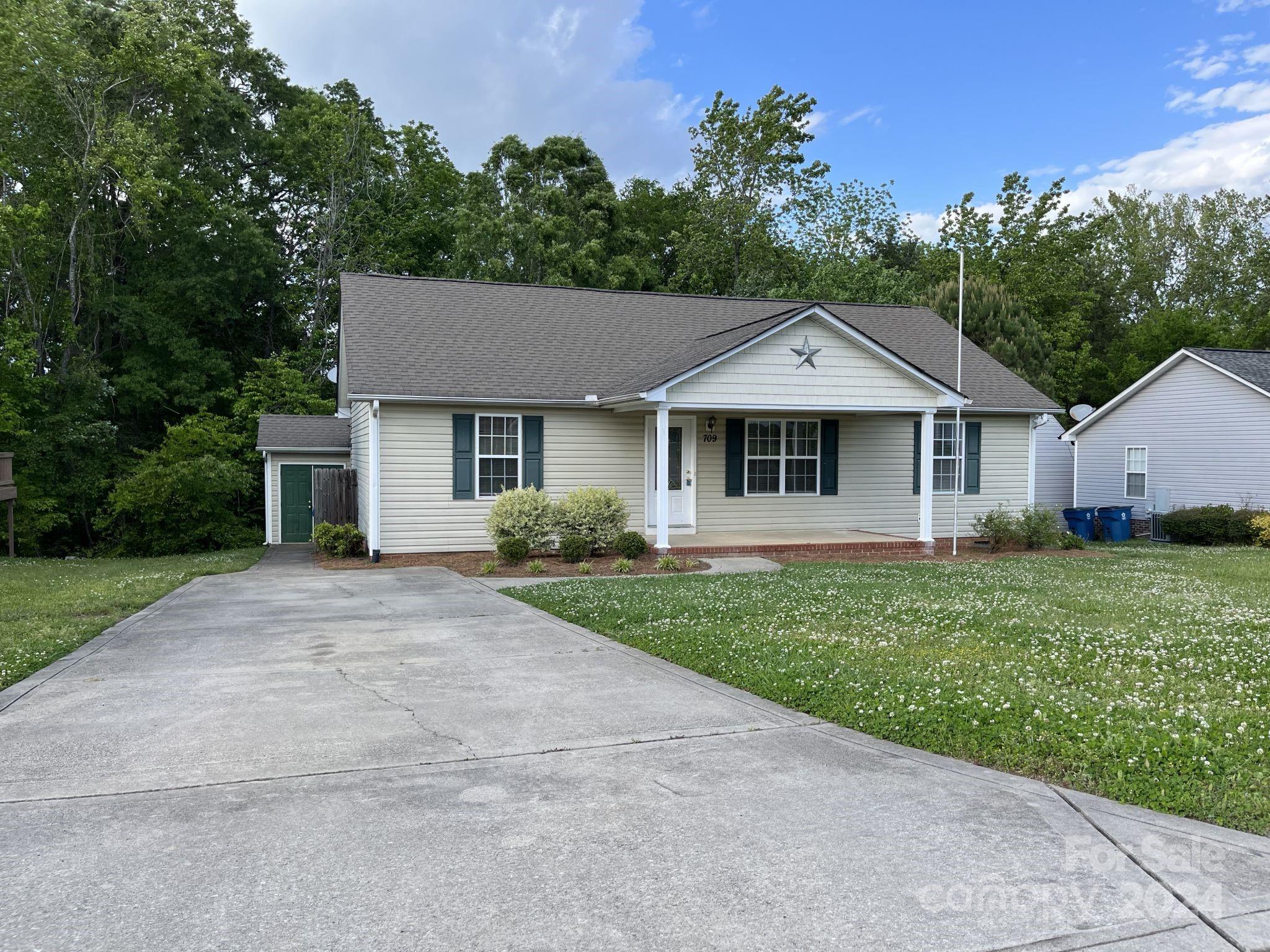 709 Loch Lomond Circle Concord NC 28025