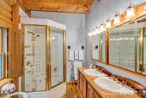 35 Falcon Crest Loop Maggie Valley NC 28751