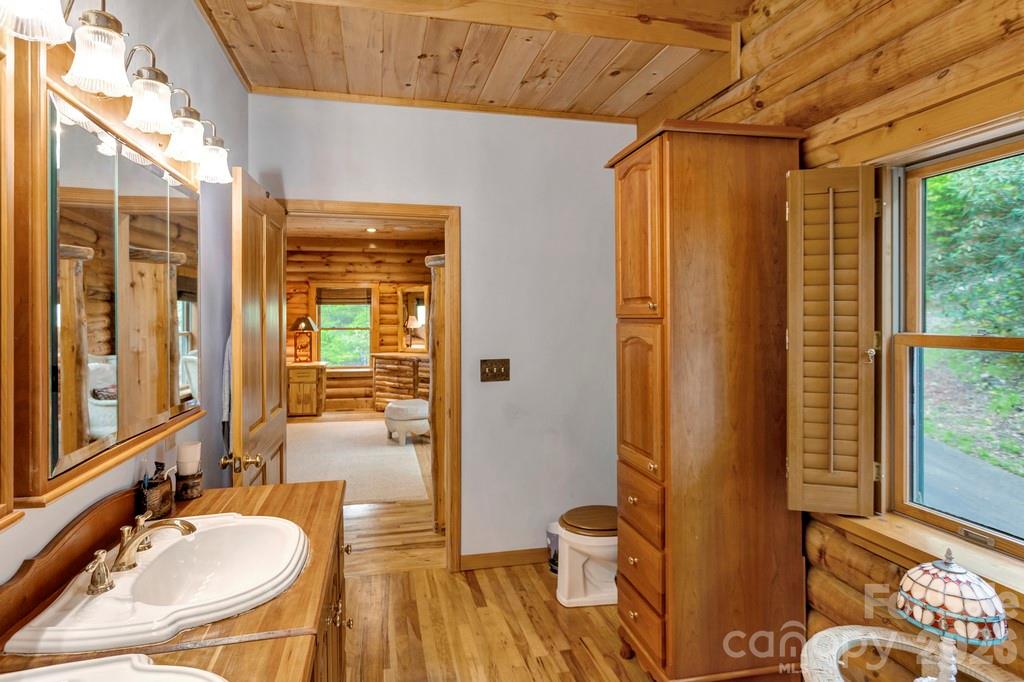 35 Falcon Crest Loop Maggie Valley NC 28751