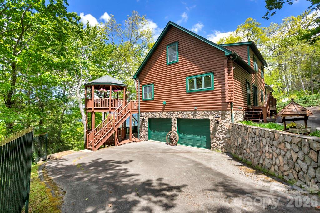 35 Falcon Crest Loop Maggie Valley NC 28751
