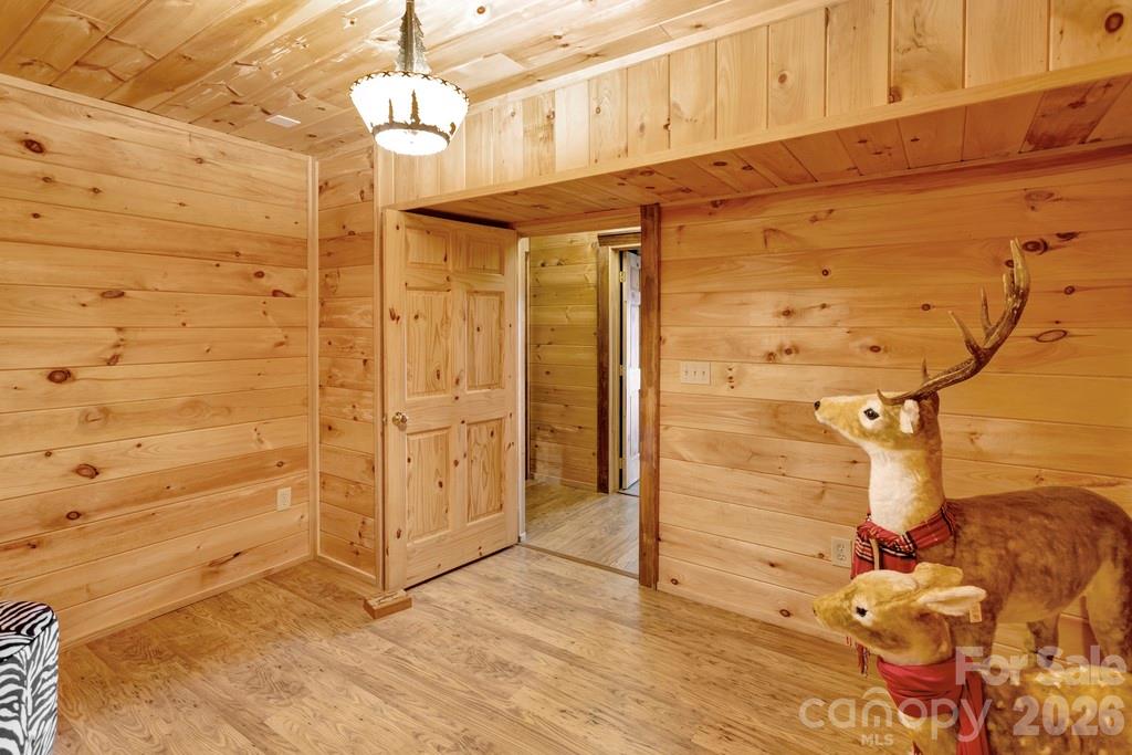 35 Falcon Crest Loop Maggie Valley NC 28751