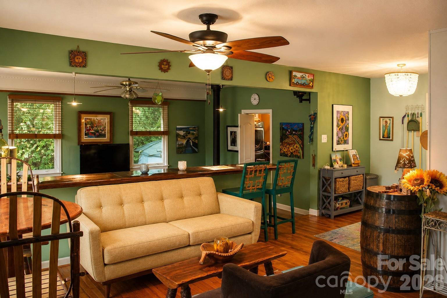 1122 Zion Court Charlotte NC 28209