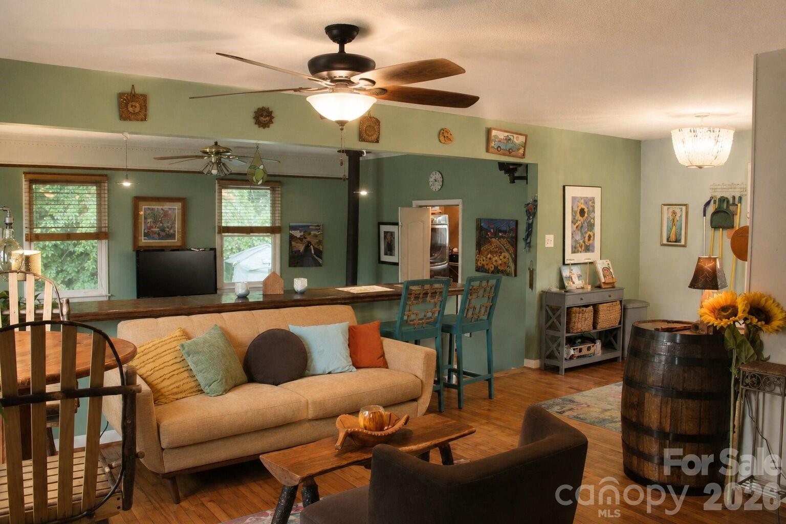 1122 Zion Court Charlotte NC 28209