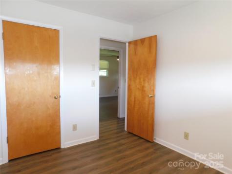 125 Fulton Drive Hendersonville NC 28792