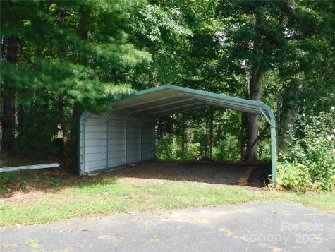 125 Fulton Drive Hendersonville NC 28792