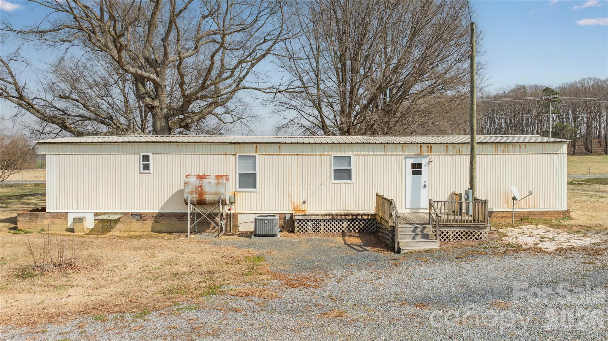 5750 New Hope Road Denton NC 27239