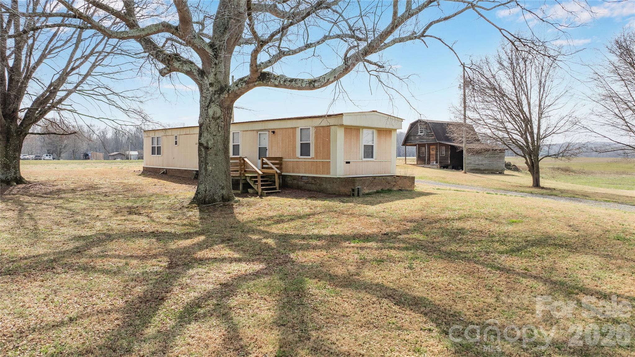 5750 New Hope Road Denton NC 27239